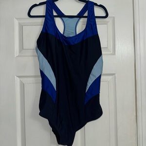 Women’s one piece athletic swimsuit size 2x